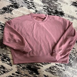 Lululemon Cropped Crew